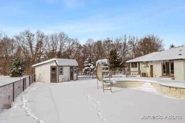 $1,500,000 | 2132 4 Mile Road Northeast, Grand Rapids, MI 49525