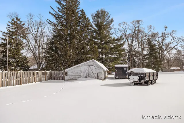 $1,500,000 | 2132 4 Mile Road Northeast, Grand Rapids, MI 49525