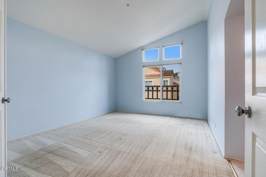 805 Moby Dick Lane Oxnard, CA 93030 - Photo 13 of 33