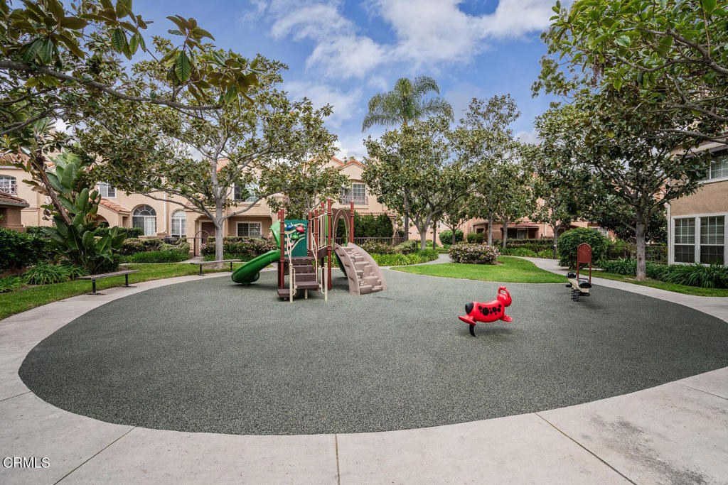 805 Moby Dick Lane Oxnard, CA 93030 - Photo 30 of 33