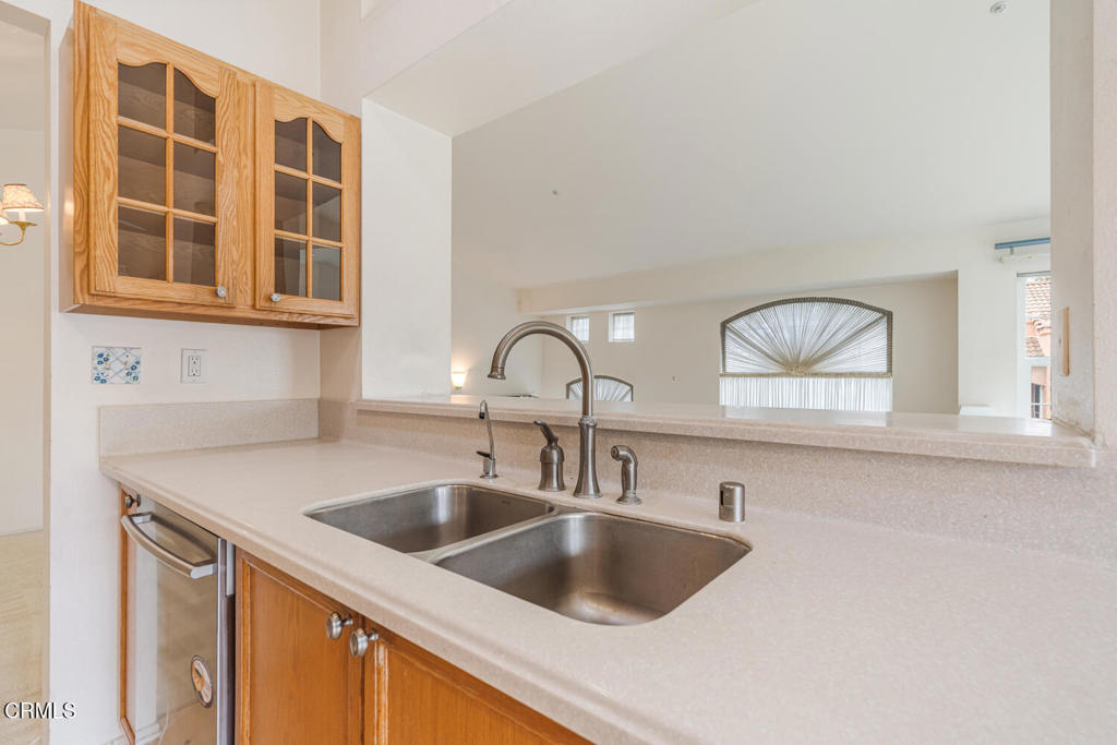 805 Moby Dick Lane Oxnard, CA 93030 - Photo 10 of 33