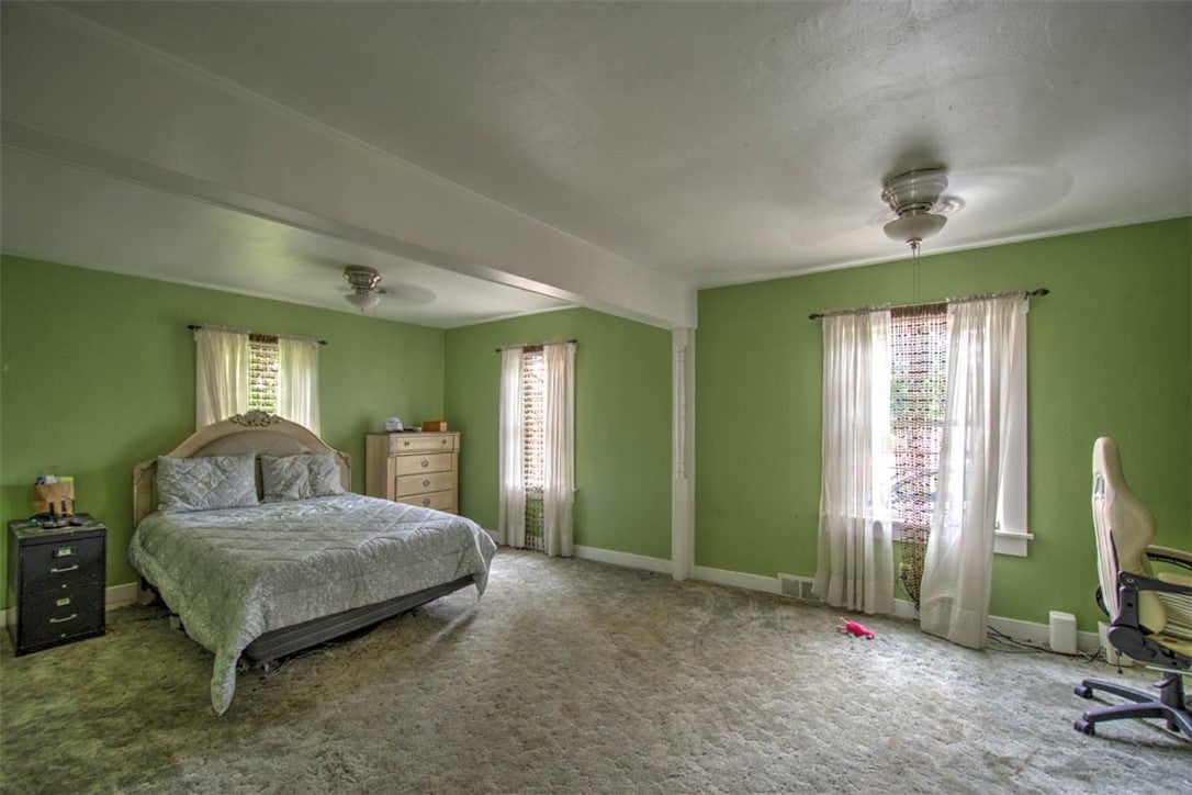 1305 North Summit Avenue Decatur, IL 62526 - Photo 6 of 19 Gallery Image 6
