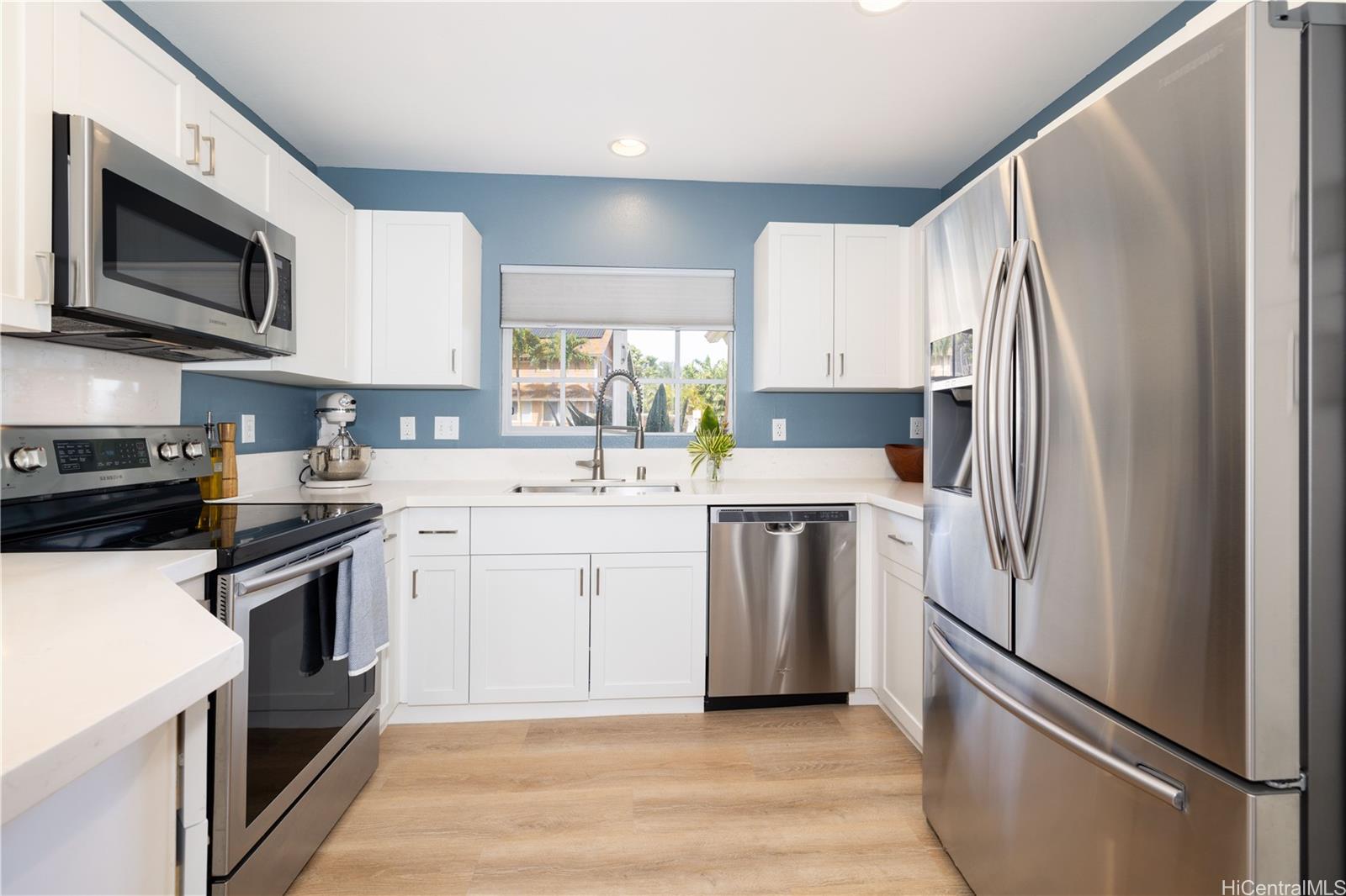 87-1022 Kahiwelola Street Waianae, HI 96792 - Photo 3 of 25