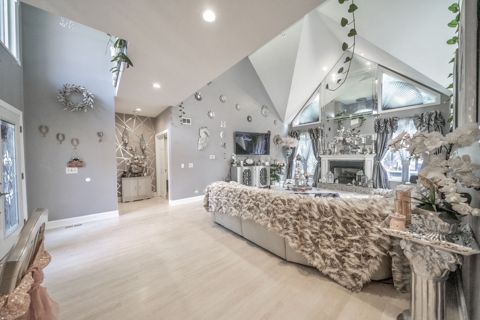 9817 North Hunters Lane Spring Grove, IL 60081 - Photo 18 of 73 a living room with furniture and a fireplace