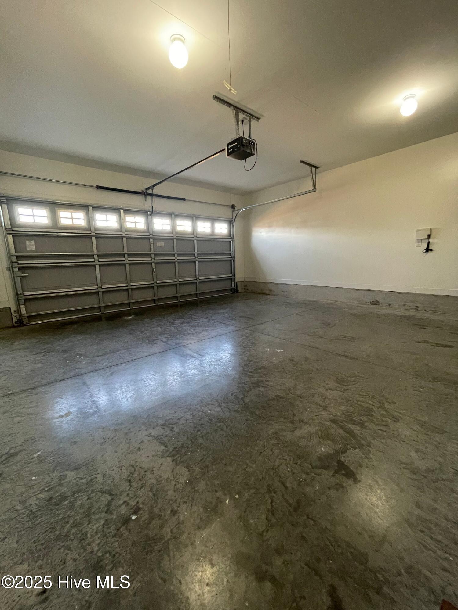 308 Sinclair Lane Hubert, NC 28539 - Photo 22 of 27 308SinclairGarage2