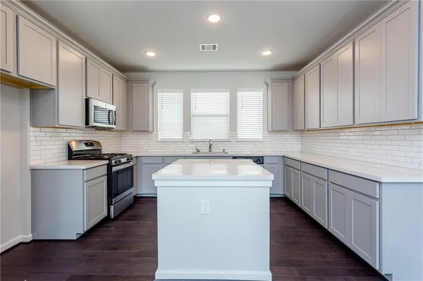 $449,000 | 6407 Rounded Pebble Lane, Buda, TX 78610