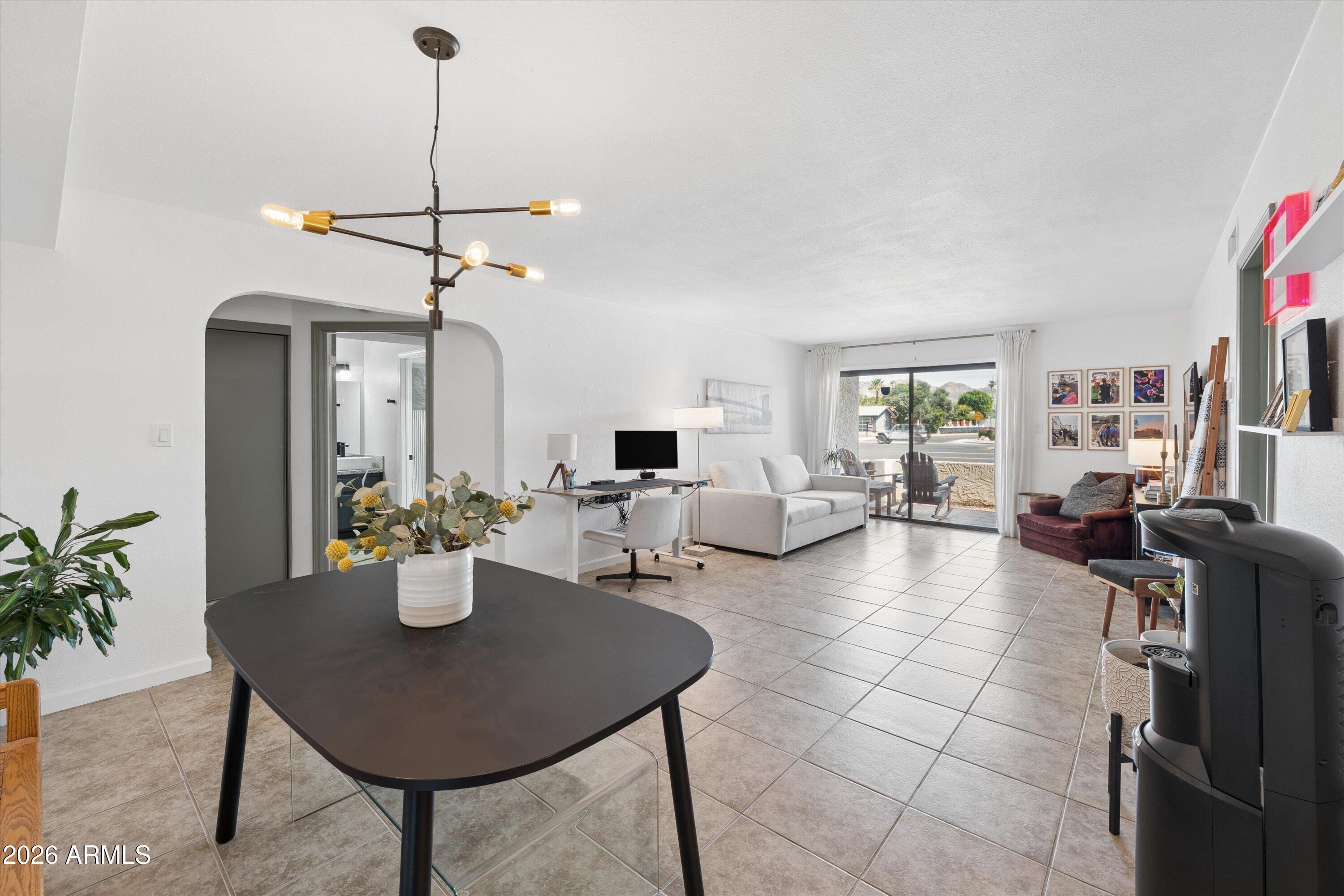 3825 East Camelback Road, Unit 186 Phoenix, AZ 85018 - Photo 11 of 30 10-P1751337