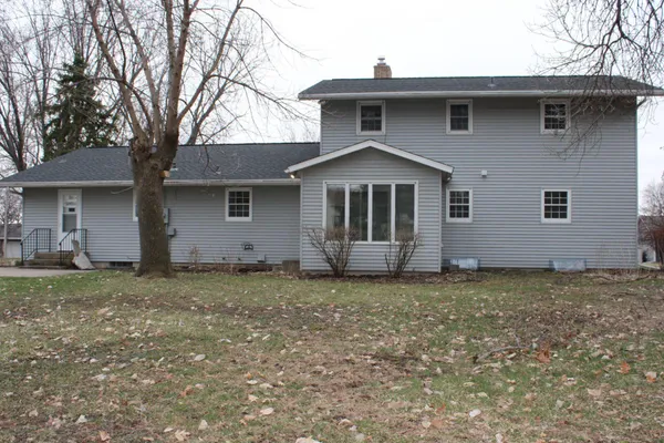 $384,900 | 811 Myrtle Street, Buffalo, MN 55313