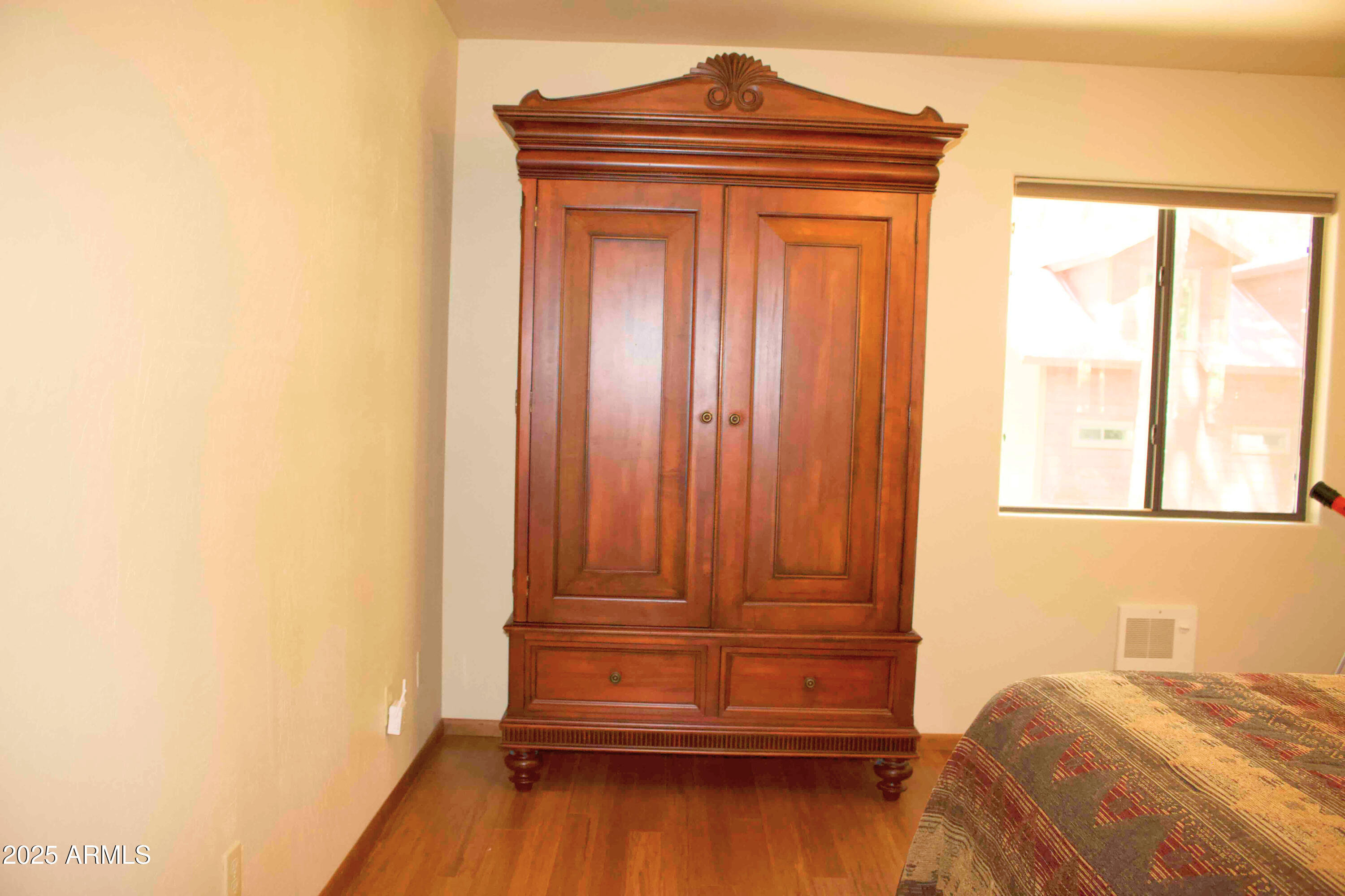 2592 Tom Loop Forest Lakes, AZ 85931 - Photo 11 of 25 a view of bedroom with wooden floor