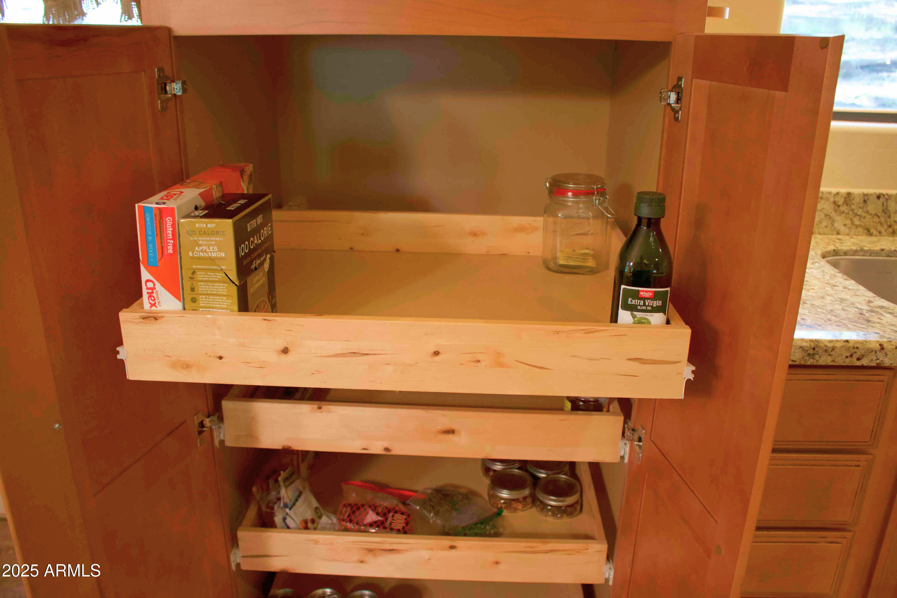 2592 Tom Loop Forest Lakes, AZ 85931 - Photo 8 of 25 a bathroom with a sink and a mirror