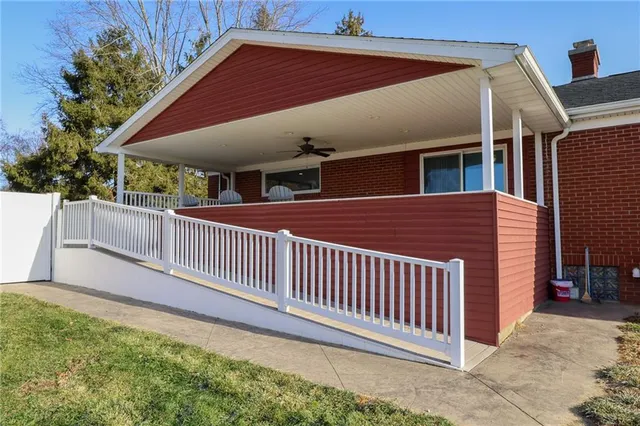 $335,000 | 404 East Jamestown Road, Greenville, PA 16125