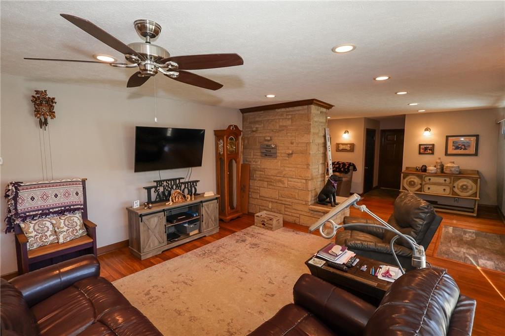 404 East Jamestown Road Greenville, PA 16125 - Photo 13 of 48