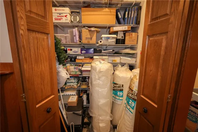 $335,000 | 404 East Jamestown Road, Greenville, PA 16125