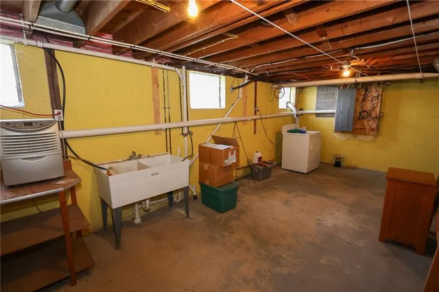 $335,000 | 404 East Jamestown Road, Greenville, PA 16125