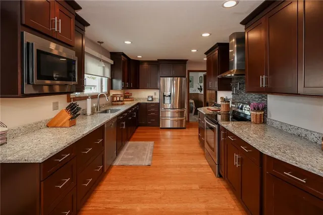 $335,000 | 404 East Jamestown Road, Greenville, PA 16125