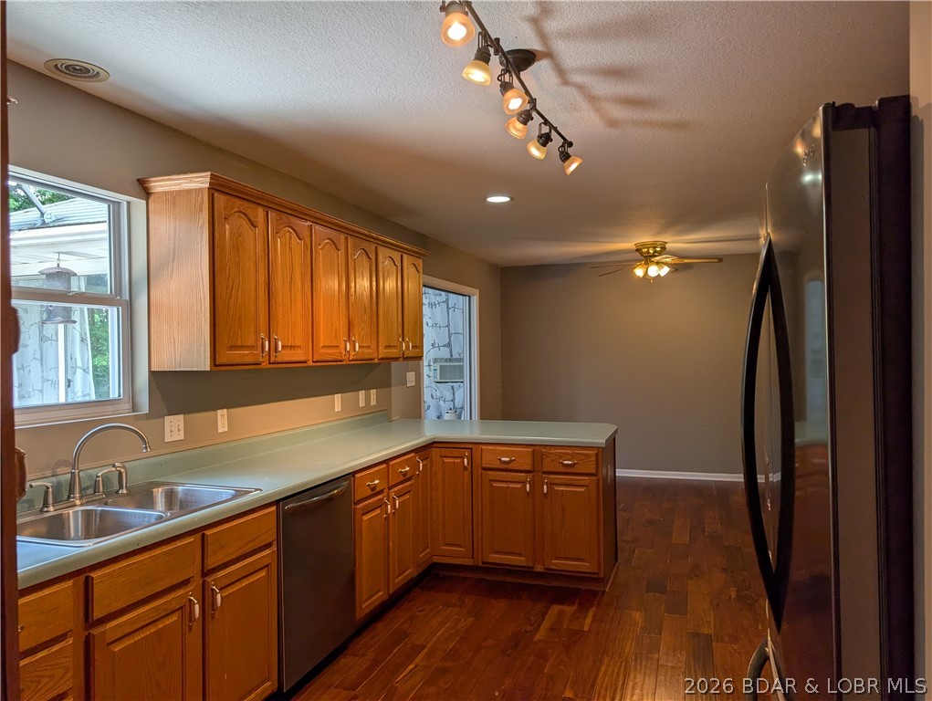 519 Bear Paw Road Camdenton, MO 65020 - Photo 9 of 42