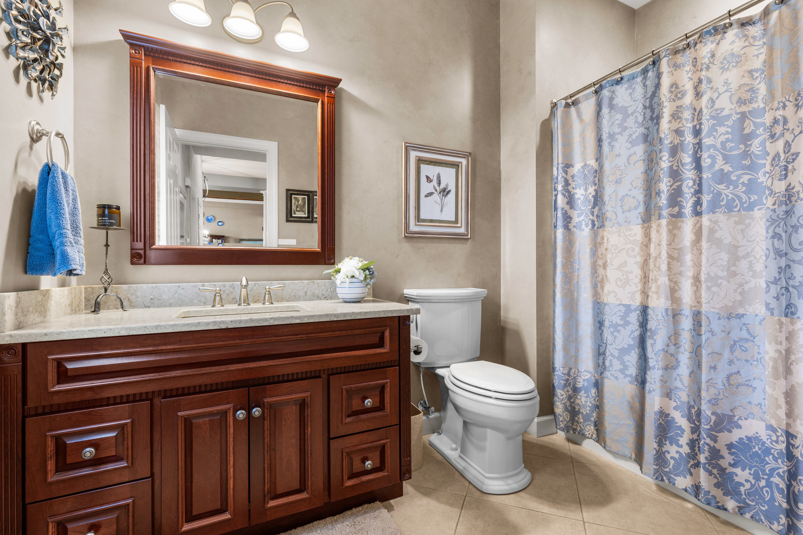 10125 Creek Ridge Trail Belvidere, IL 61008 - Photo 20 of 41 a bathroom with a sink a toilet and a mirror