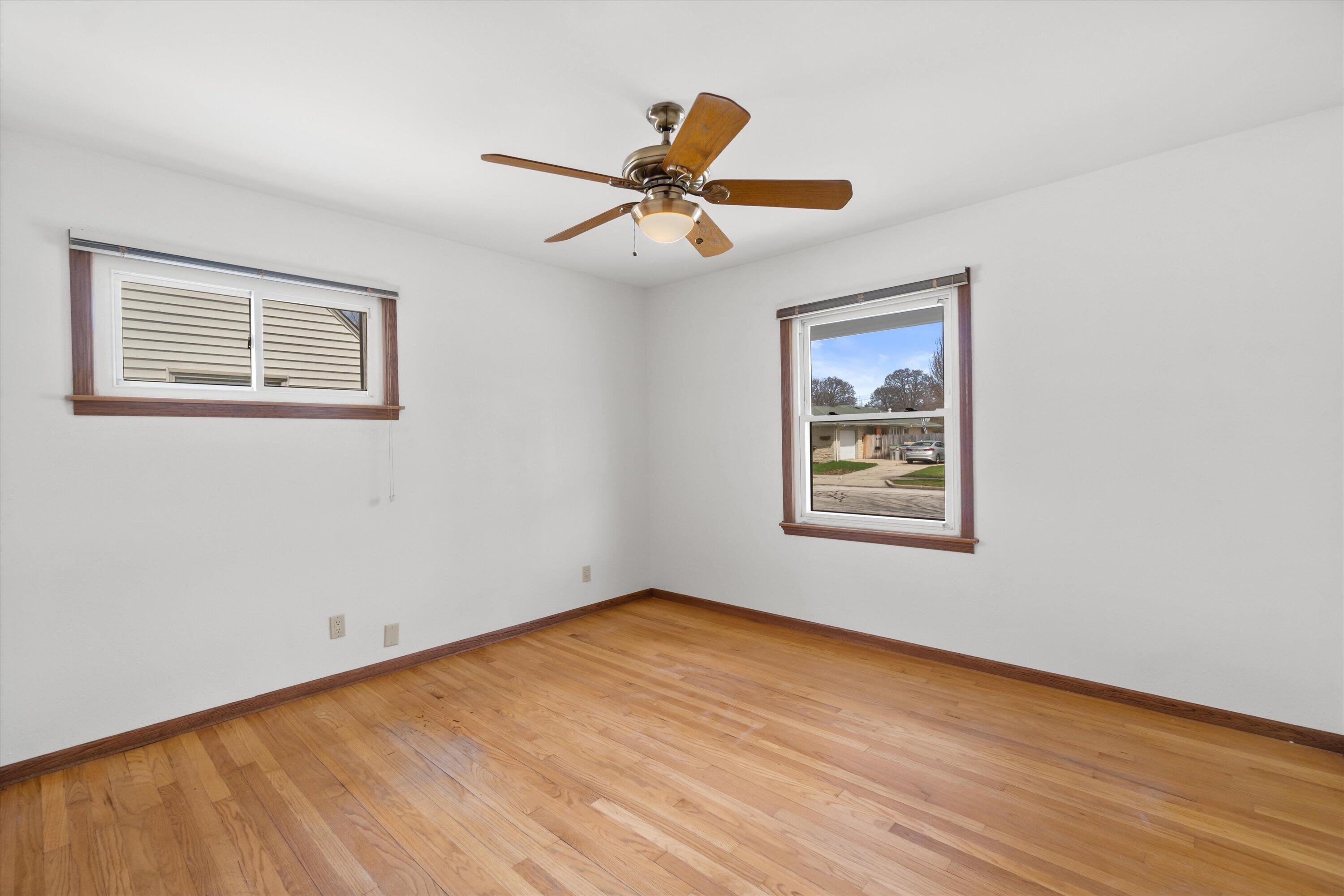 3211 South 72nd Street Milwaukee, WI 53219 - Photo 11 of 30 13-DSC00812