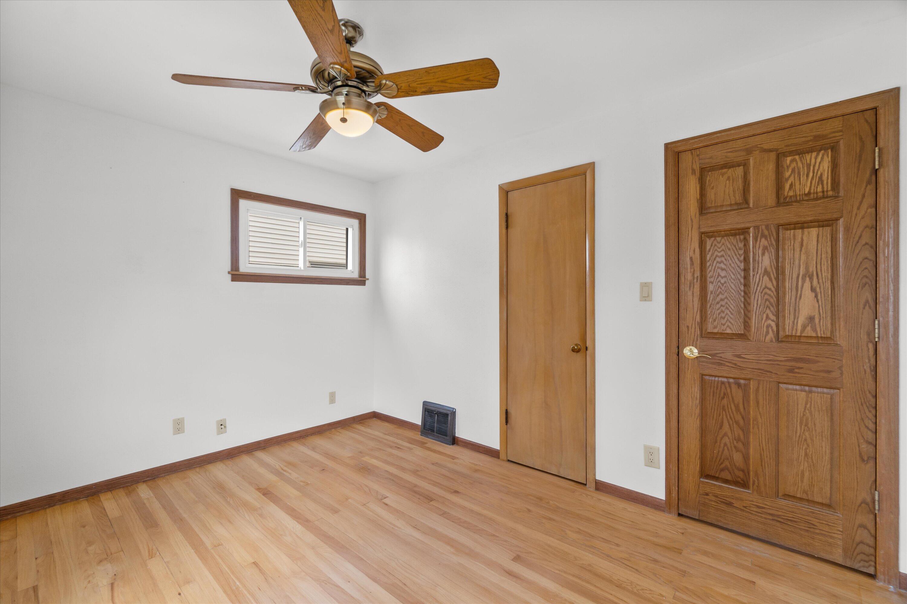 3211 South 72nd Street Milwaukee, WI 53219 - Photo 16 of 30 18-DSC00842