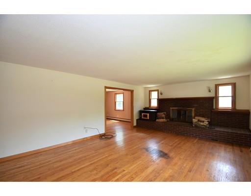 21 Jordan Road Halifax, MA 02338 - Photo 2 of 22 Gallery Image 2