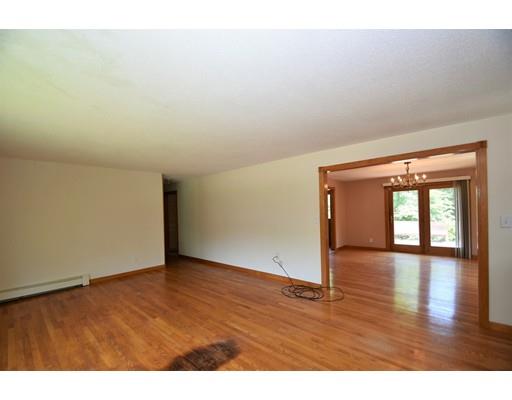 21 Jordan Road Halifax, MA 02338 - Photo 3 of 22 Gallery Image 3