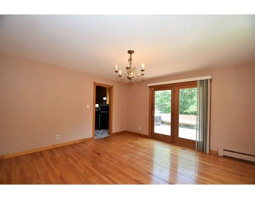 21 Jordan Road Halifax, MA 02338 - Photo 4 of 22 Gallery Image 4