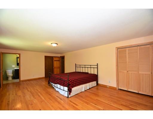 21 Jordan Road Halifax, MA 02338 - Photo 8 of 22 Gallery Image 8