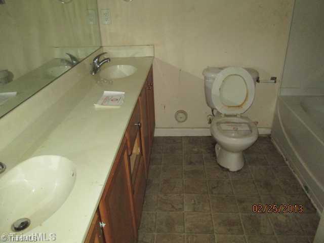2715 Alpha Street High Point, NC 27263 - Photo 8 of 9 Interior Space/Layout.