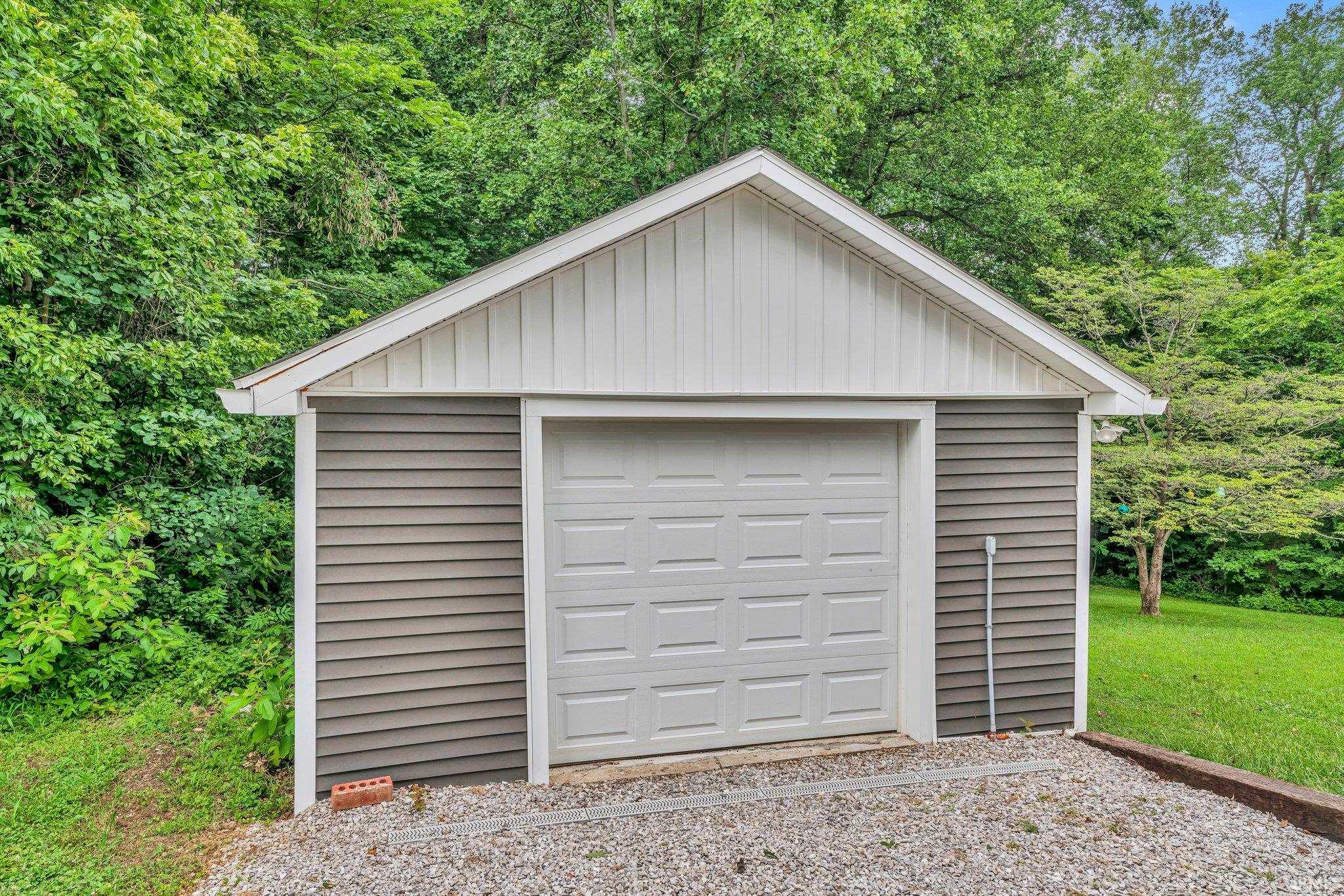 6021 Short Selzer Road Evansville, IN 47712 - Photo 19 of 35 Gallery Image 19