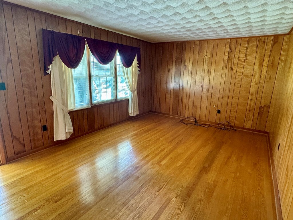 707 Cranberry Road Galax, VA 24333 - Photo 11 of 34 Gallery Image 11