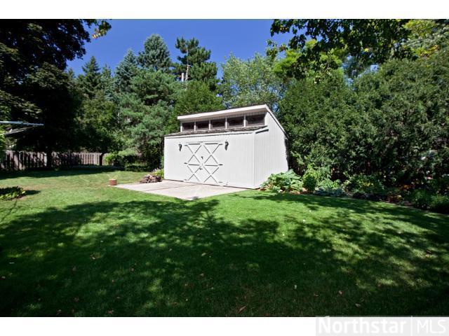 1681 County Rd C2 West Roseville, MN 55113 - Photo 17 of 18 Gallery Image 17
