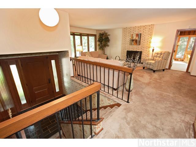 1681 County Rd C2 West Roseville, MN 55113 - Photo 6 of 18 Gallery Image 6