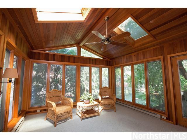 1681 County Rd C2 West Roseville, MN 55113 - Photo 7 of 18 Gallery Image 7