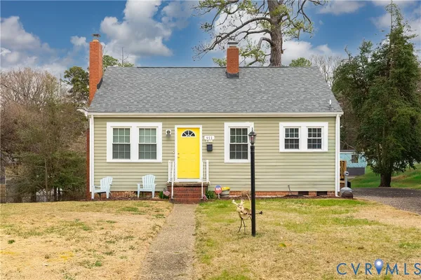 $225,000 | 911 Floral Avenue, Colonial Heights, VA 23834