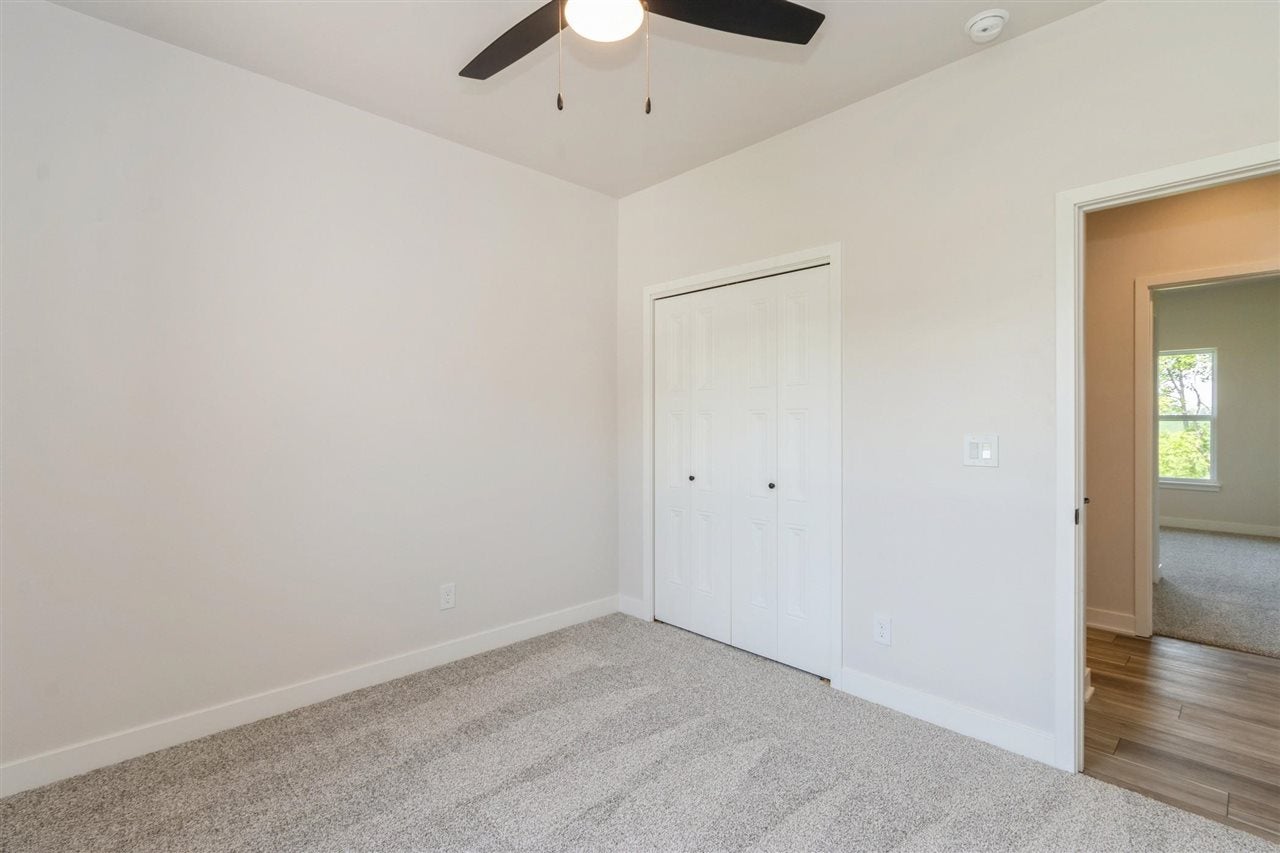 1202 High Rdg Trail Solon, IA 52333 - Photo 10 of 16 Gallery Image 10