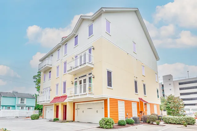 $3,300 | 7401 North Ocean Boulevard, Unit 8, Myrtle Beach, SC 29572