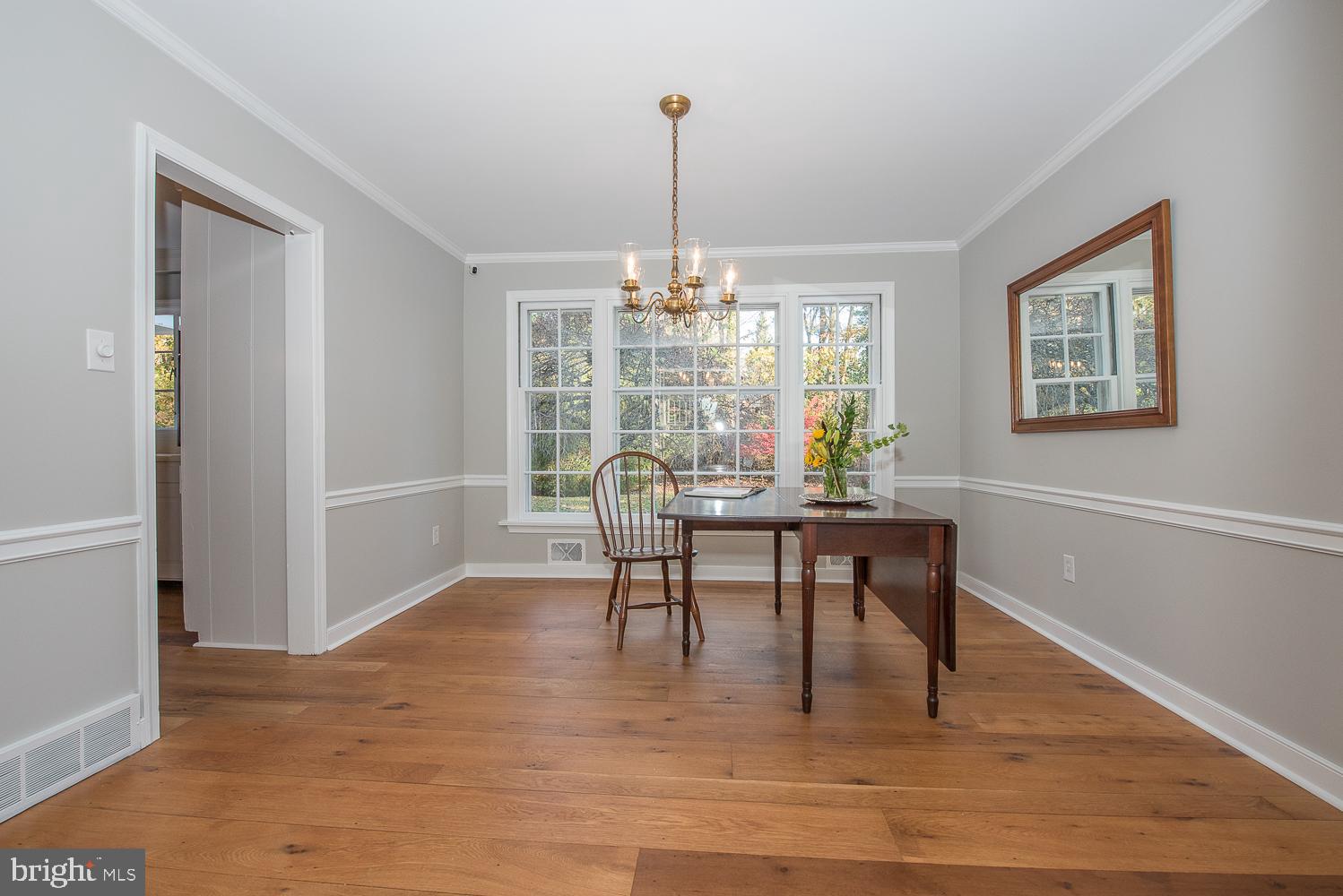 135 Grubb Road Malvern, PA 19355 - Photo 19 of 45 Dining room w landscape window
