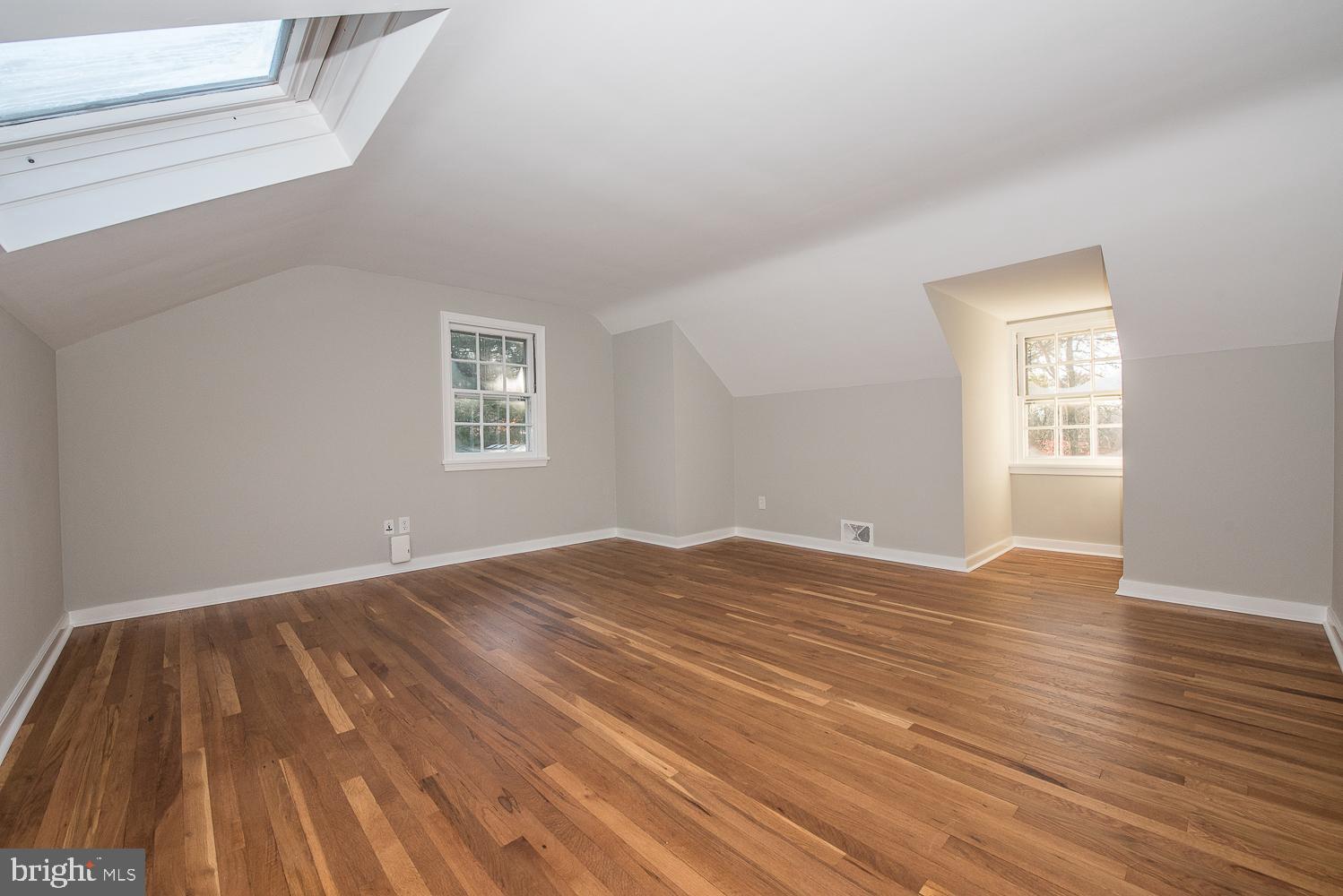 135 Grubb Road Malvern, PA 19355 - Photo 29 of 45 Fourth bedroom w skylight