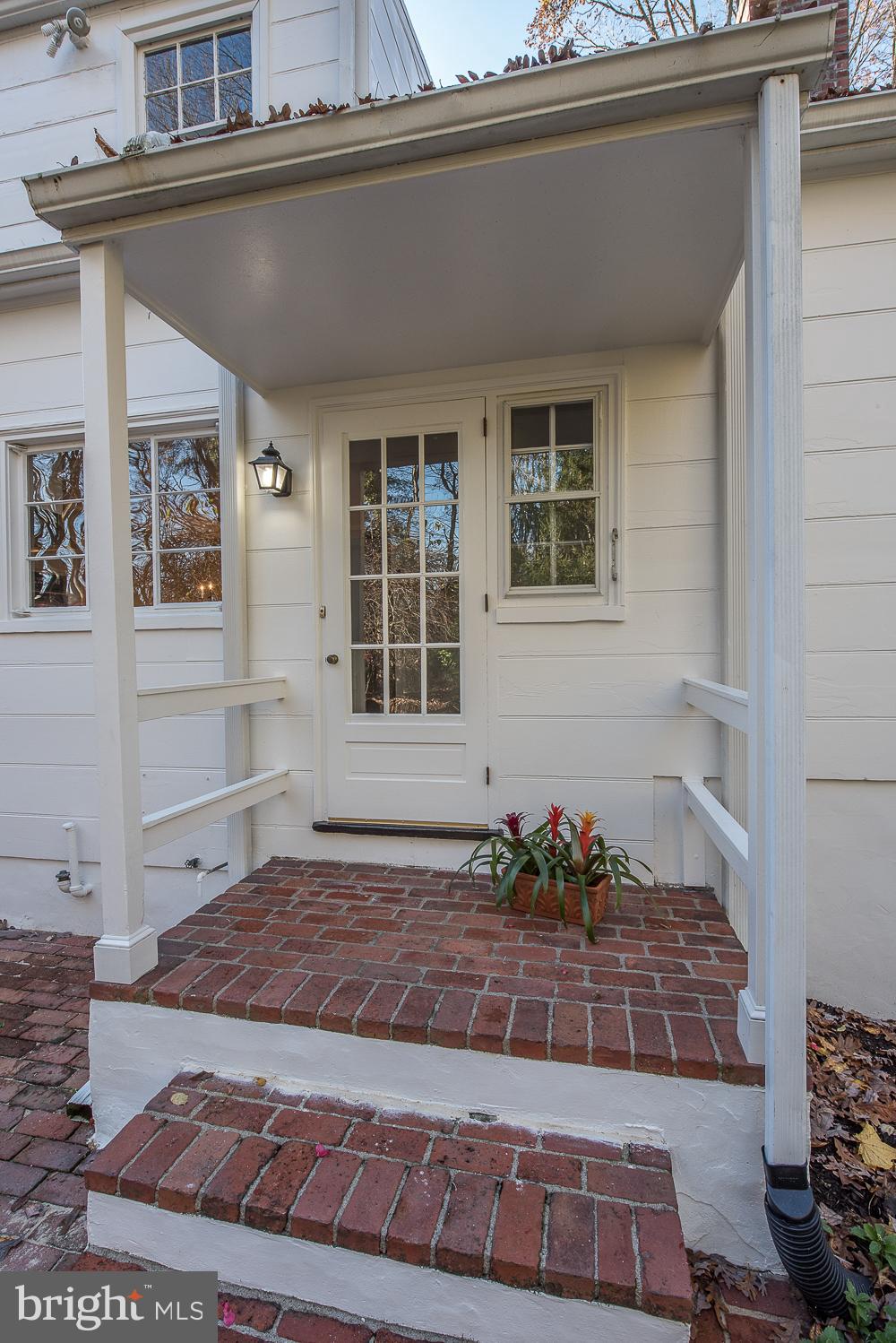 135 Grubb Road Malvern, PA 19355 - Photo 8 of 45 Rear portico