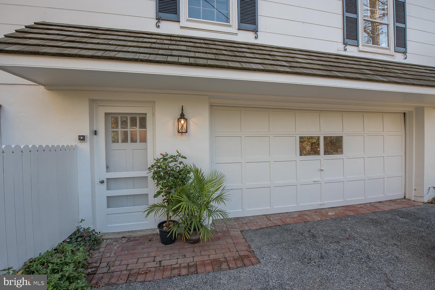135 Grubb Road Malvern, PA 19355 - Photo 10 of 45 Two car attached garage