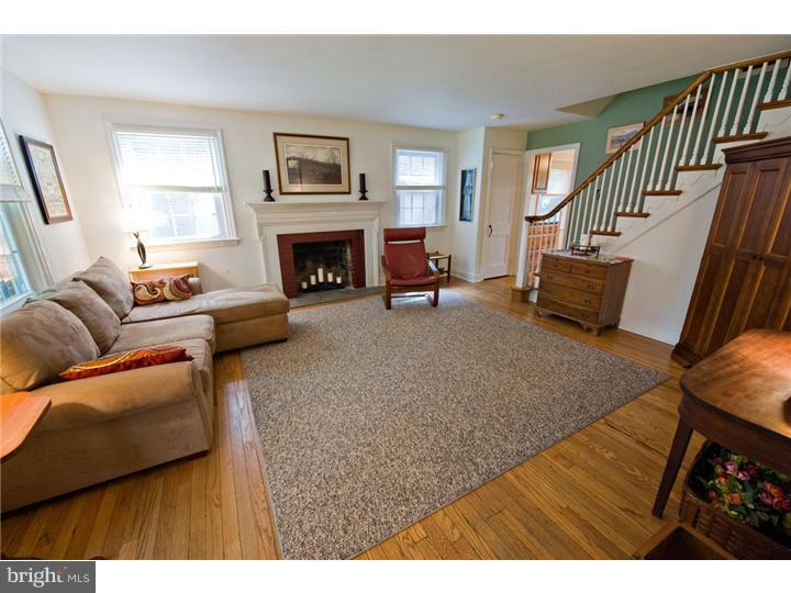 272 Henley Road Wynnewood, PA 19096 - Photo 3 of 25 Living Room