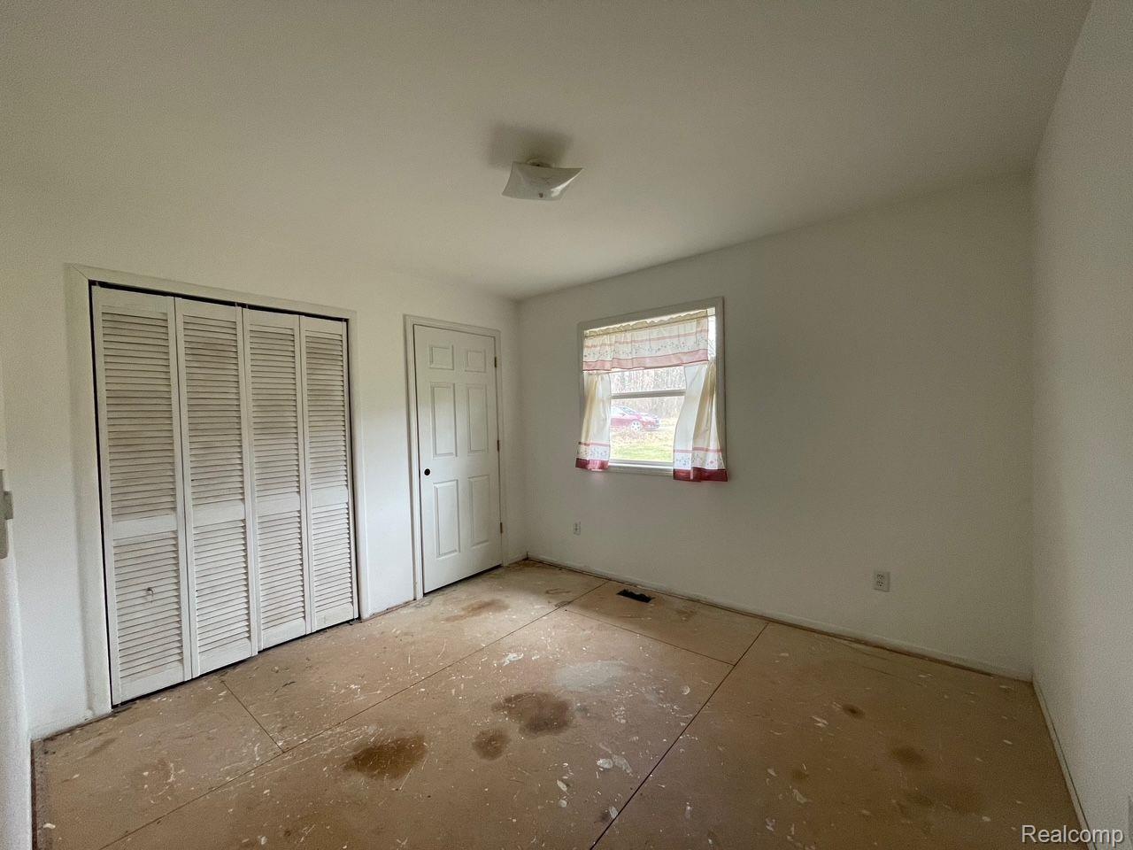 5559 North Tipsico Lake Road Holly, MI 48442 - Photo 11 of 17 3rd Bedroom