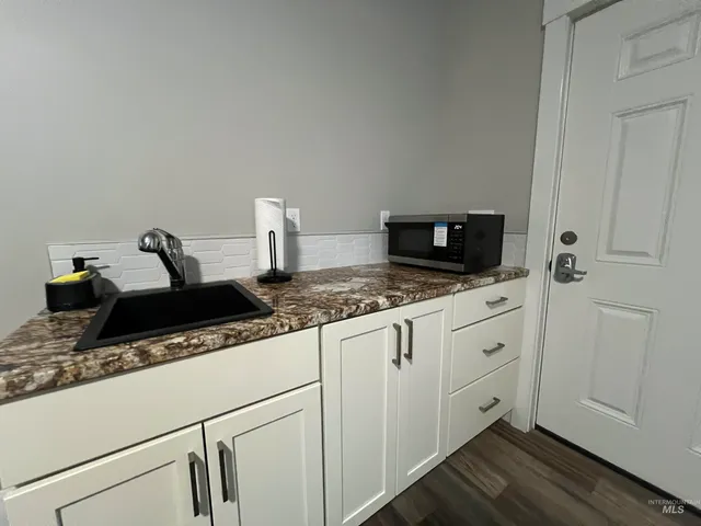 $980,000 | 17322 Can-Ada Road, Nampa, ID 83687