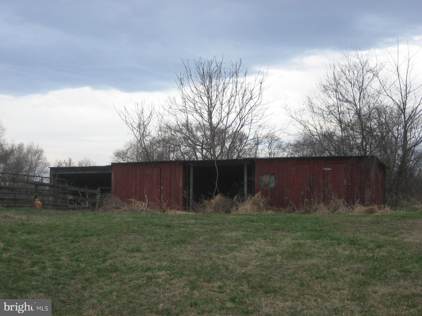 5856 Moore Road Marshall, VA 20115 - Photo 11 of 62 shed for equipment