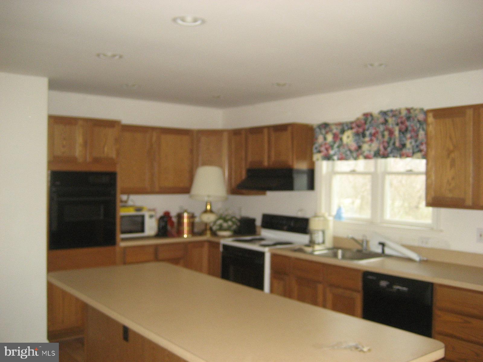 5856 Moore Road Marshall, VA 20115 - Photo 16 of 62 kitchen