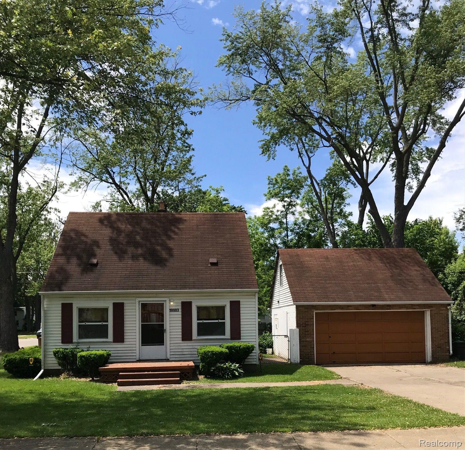 19903 Inkster Road Livonia, MI 48152 - Photo 2 of 17 Gallery Image 2