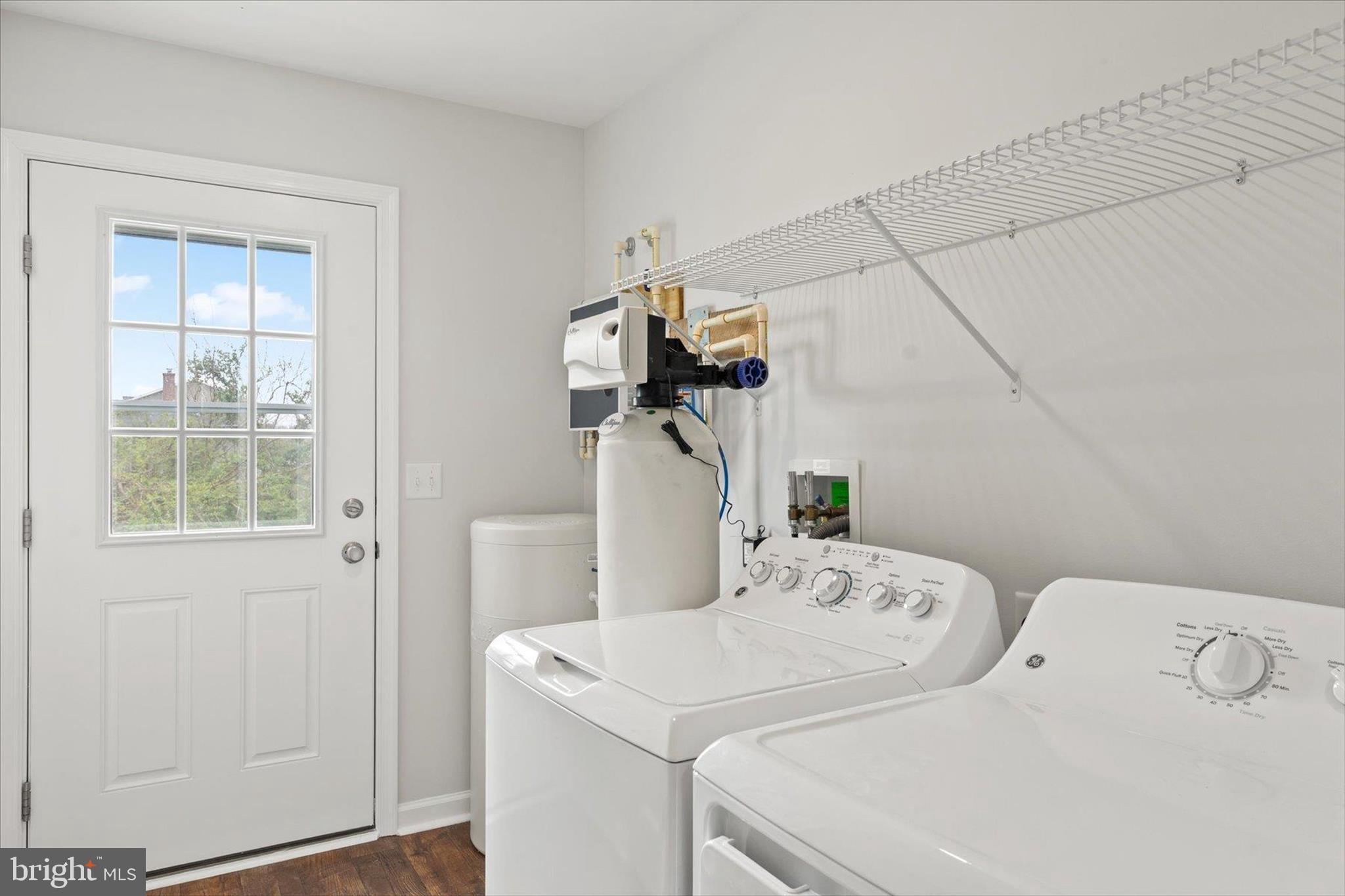 9162 Peerless Road Bishopville, MD 21813 - Photo 25 of 31 Laundry Room/Side Door