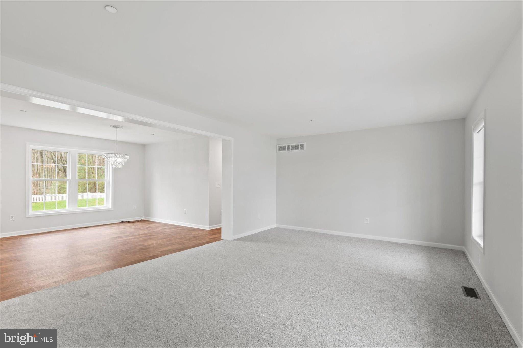 9162 Peerless Road Bishopville, MD 21813 - Photo 6 of 31 Living Room