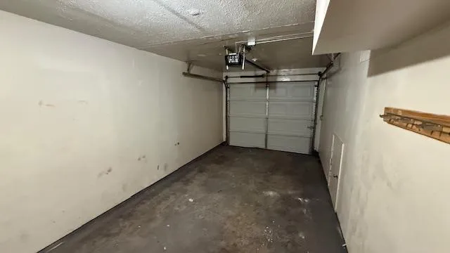 $1,795 | 3725 East Hampton Way, Fresno, CA 93726