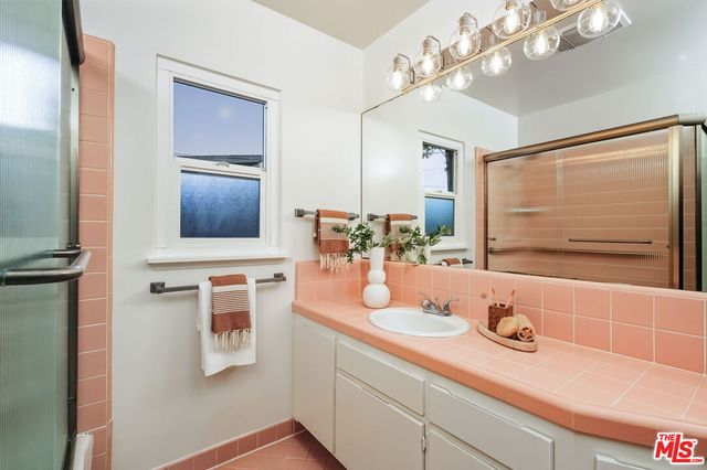 $1,335,000 | 5351 Lemona Avenue, Sherman Oaks, CA 91411